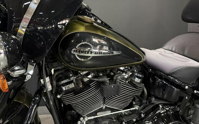 2018 Harley-Davidson Softail FLHC - Heritage Classic