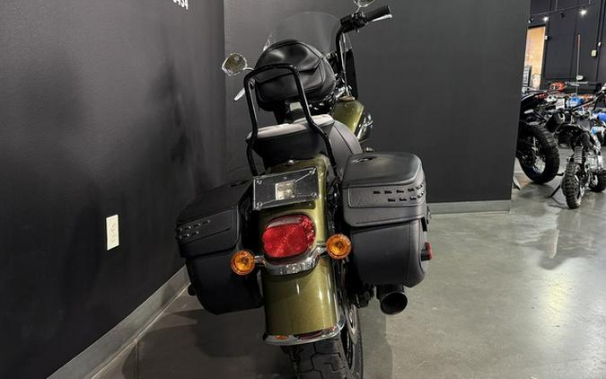 2018 Harley-Davidson Softail FLHC - Heritage Classic