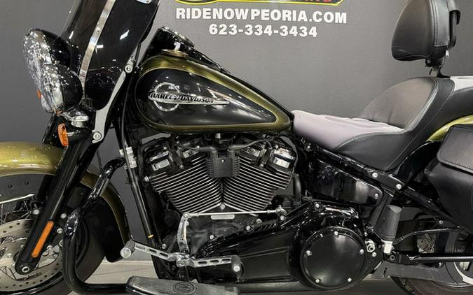 2018 Harley-Davidson Softail FLHC - Heritage Classic