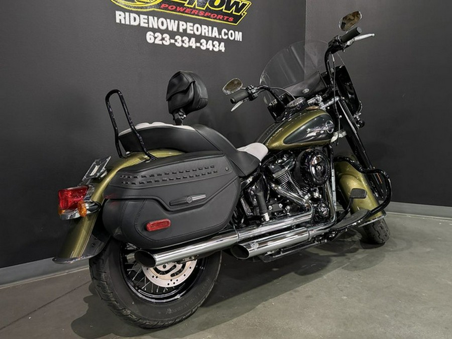 2018 Harley-Davidson Softail FLHC - Heritage Classic