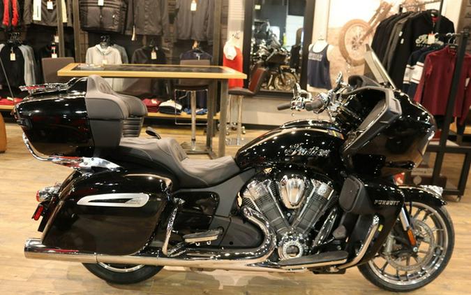 2023 Indian Motorcycle Pursuit Limited With Premium Package Black Metalli