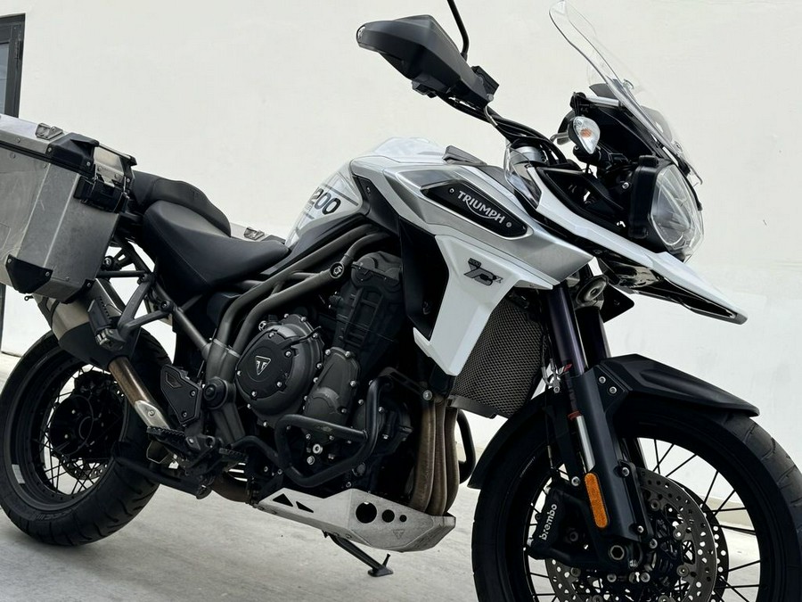 2018 Triumph Tiger 1200 XCx Crystal White