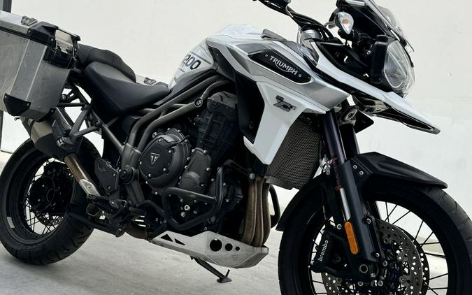 2018 Triumph Tiger 1200 XCx Crystal White