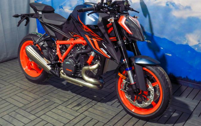 2023 KTM 1290 Super Duke R Evo