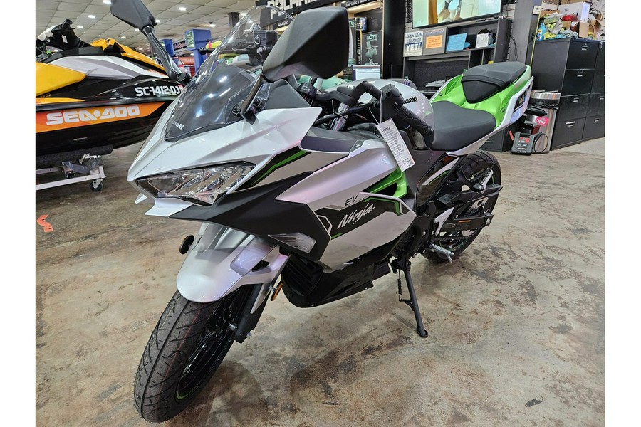 2024 Kawasaki Ninja® e-1 ABS