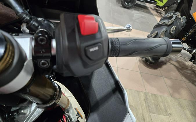 2026 YAMAHA YZF-R9 70TH ANNIVERSARY EDITION
