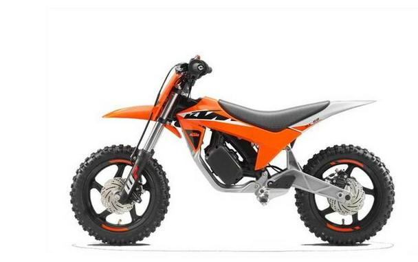 FIRST LOOK! THE ALUMINUM FRAMED 2024 KTM SX-E 2 IS COMING SOON