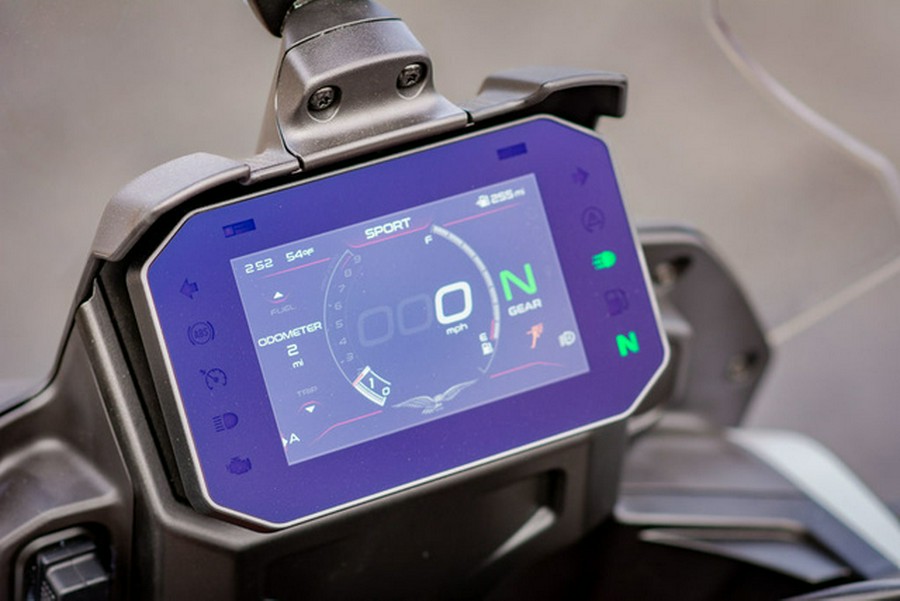 2025 Moto Guzzi V85 TT