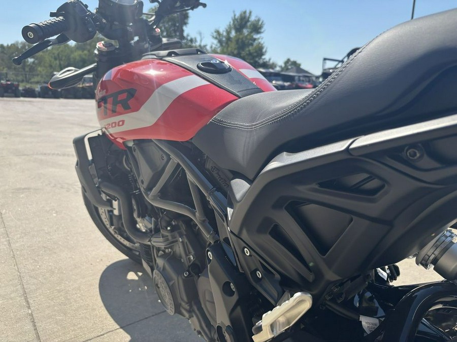 2024 Indian Motorcycle® FTR Indy Red/Black