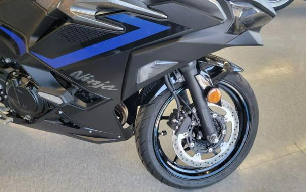 2025 KAWASAKI NINJA 500R