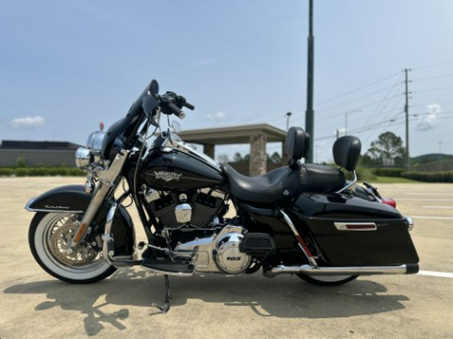 2011 Harley-Davidson Road King® Classic