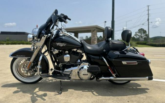 2011 Harley-Davidson Road King® Classic