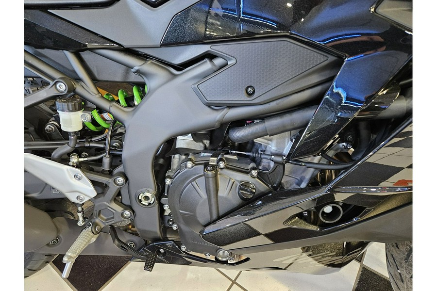 2024 Kawasaki Ninja® ZX™-4RR ABS