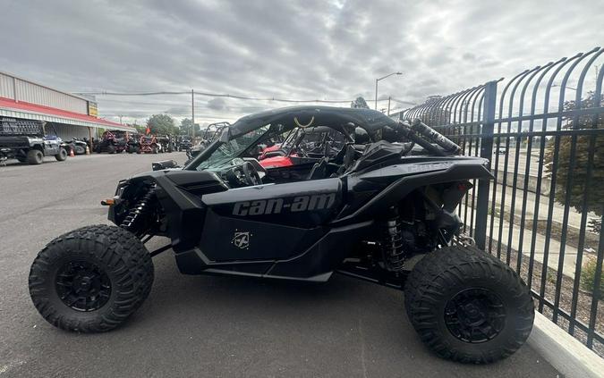 2020 Can-Am® Maverick™ X3 X™ rs Turbo RR Triple Black