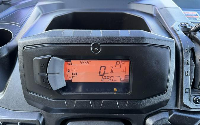 2023 Can-Am® Defender DPS HD9 Timeless Black