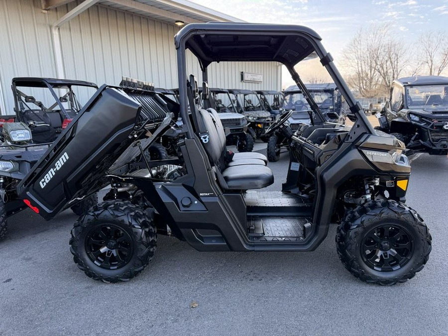 2023 Can-Am® Defender DPS HD9 Timeless Black