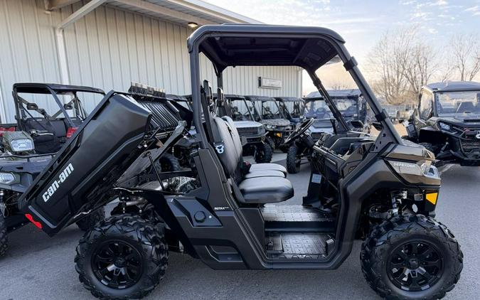 2023 Can-Am® Defender DPS HD9 Timeless Black