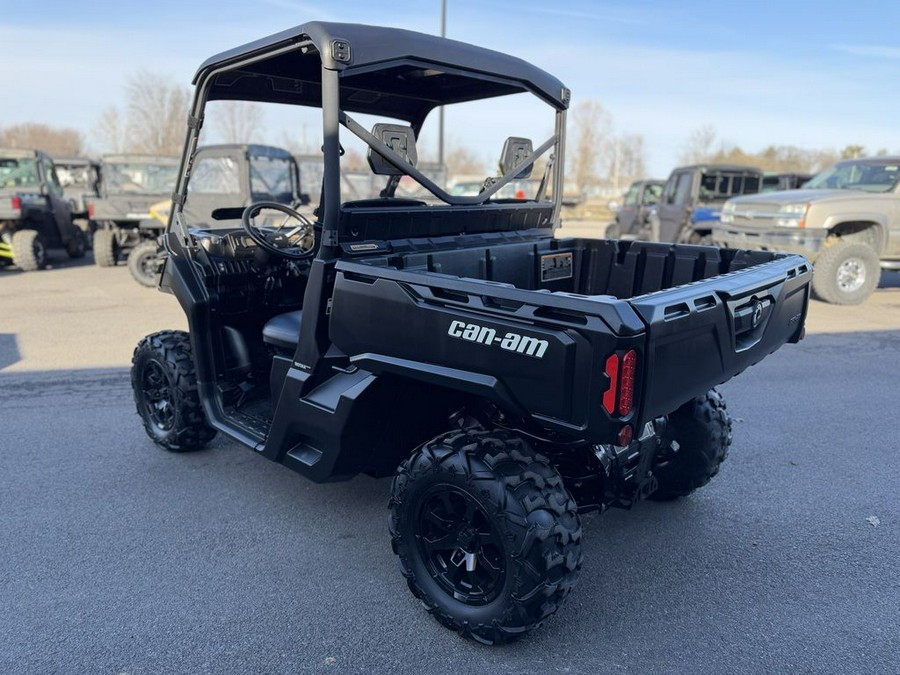 2023 Can-Am® Defender DPS HD9 Timeless Black