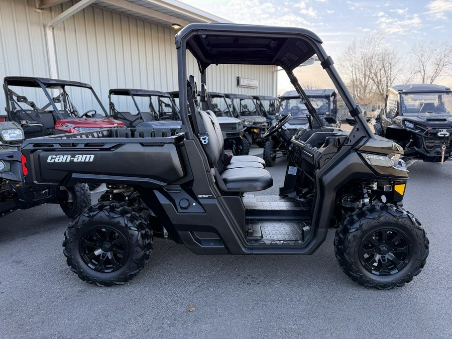 2023 Can-Am® Defender DPS HD9 Timeless Black