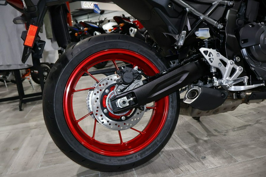 2026 Suzuki GSX-8S 8T