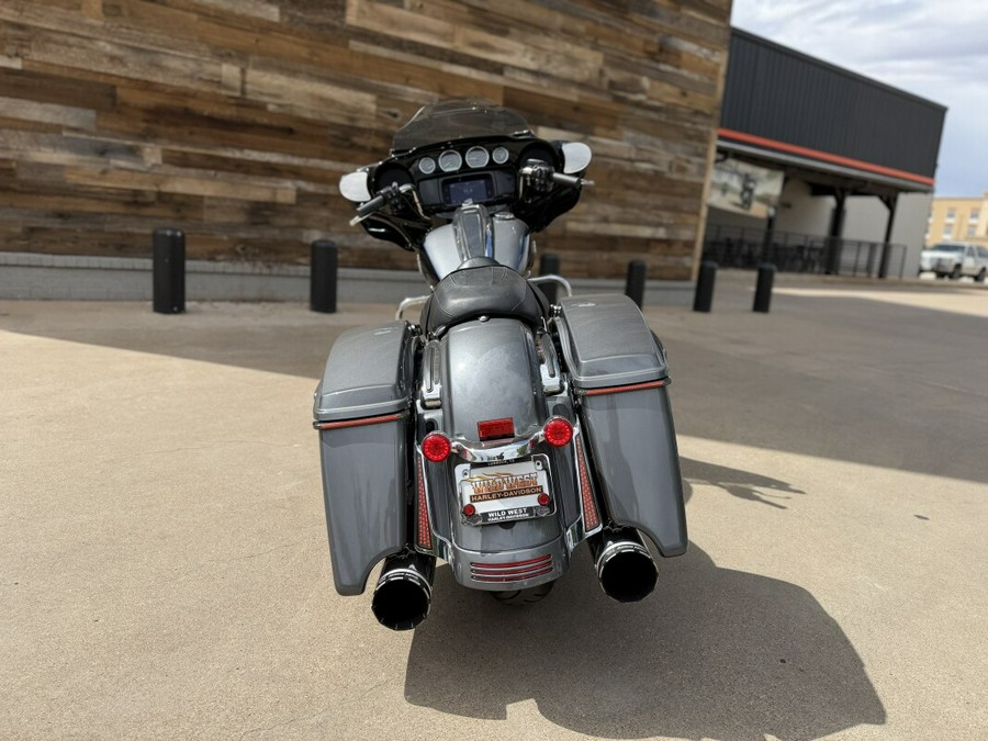 2021 Harley-Davidson® Street Glide® Special Gauntlet Gray Metallic/Vivid Black