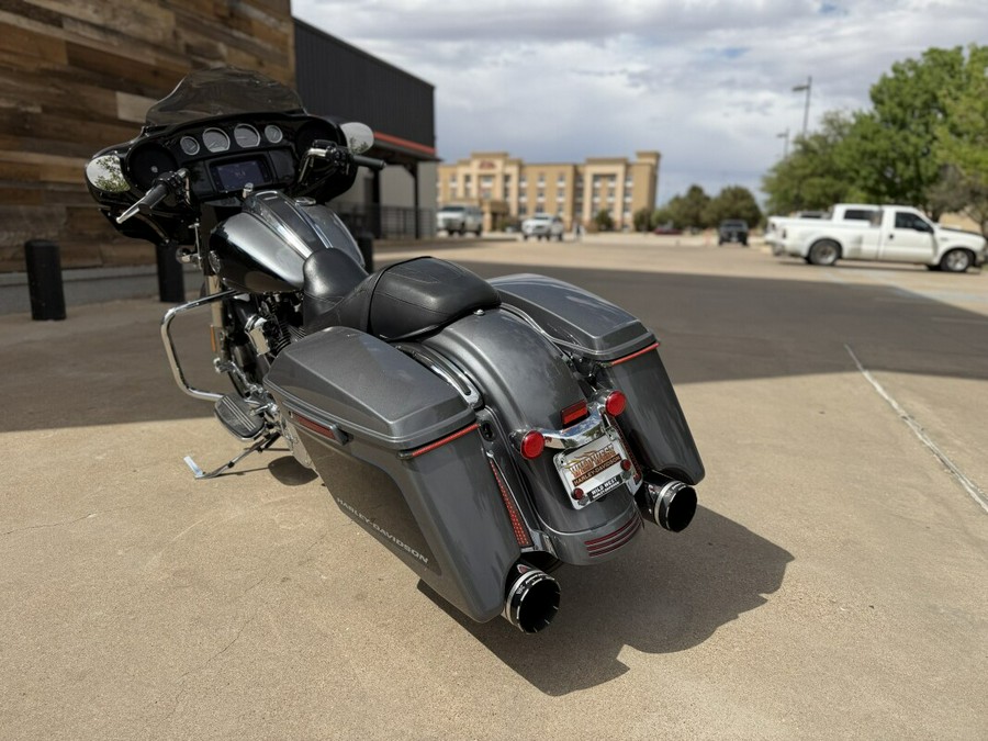 2021 Harley-Davidson® Street Glide® Special Gauntlet Gray Metallic/Vivid Black