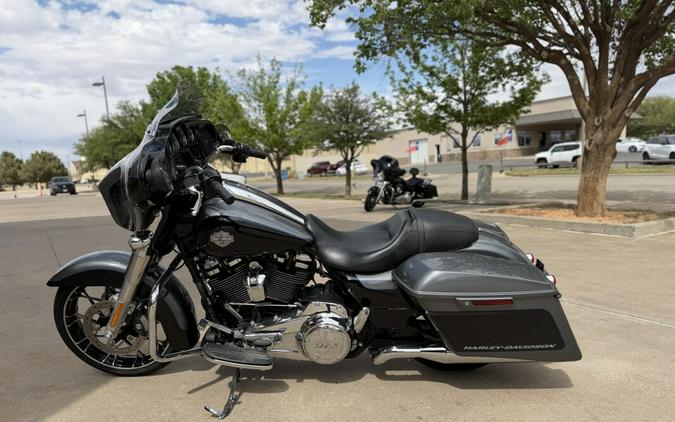 2021 Harley-Davidson® Street Glide® Special Gauntlet Gray Metallic/Vivid Black
