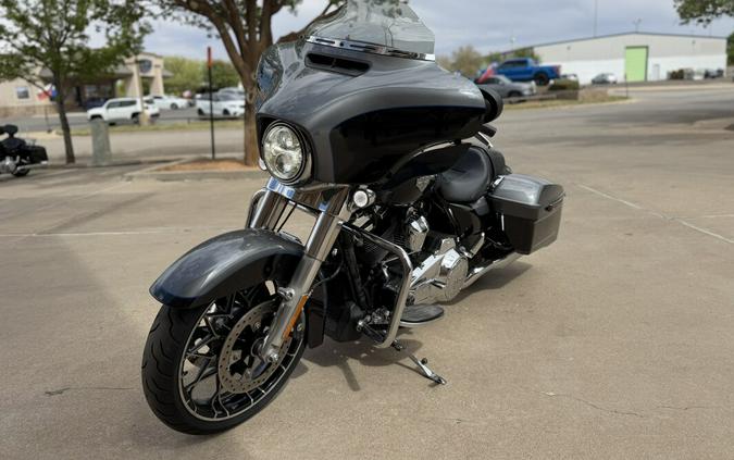 2021 Harley-Davidson® Street Glide® Special Gauntlet Gray Metallic/Vivid Black