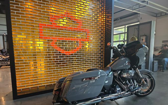 FLTRX 2026 Road Glide®