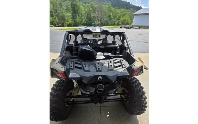 2022 MAVERICK X3 MAX DS TURBO - Can-Am