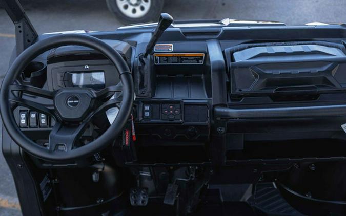2026 Can-Am Defender 6X6 XT HD10