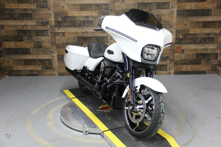 2024 Harley-Davidson Street Glide® White Pearl