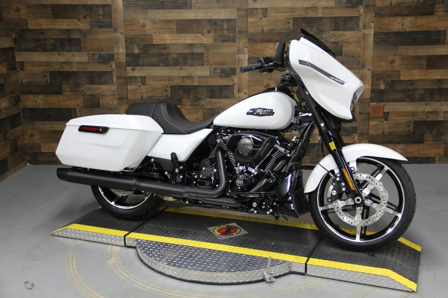 2024 Harley-Davidson Street Glide® White Pearl