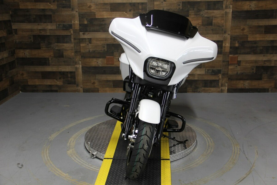 2024 Harley-Davidson Street Glide® White Pearl