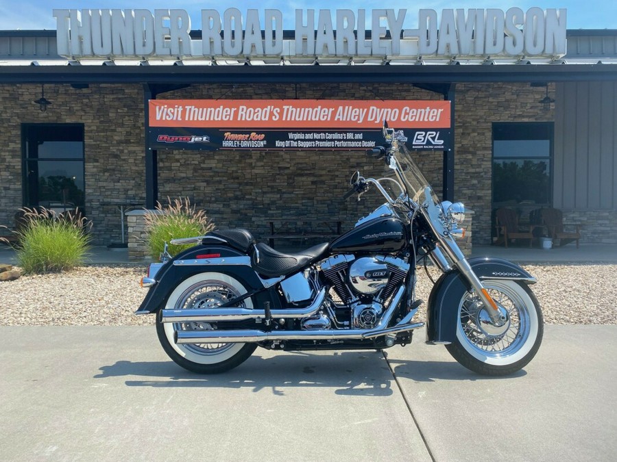 2017 Harley-Davidson Softail Deluxe Vivid Black