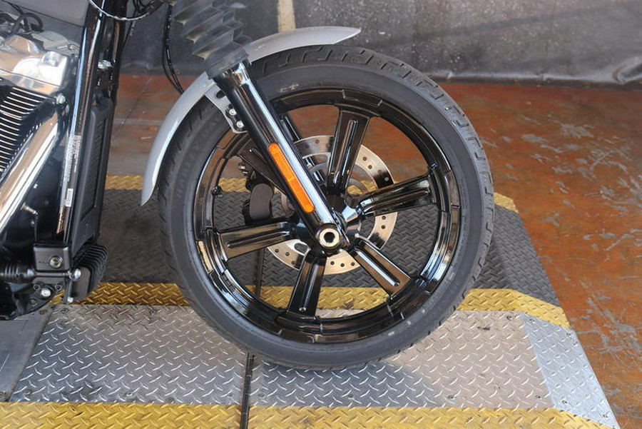 2025 Harley-Davidson® FXBB - Street Bob®