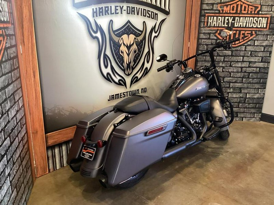 2017 Harley-Davidson® FLHRXS - Road King® Special