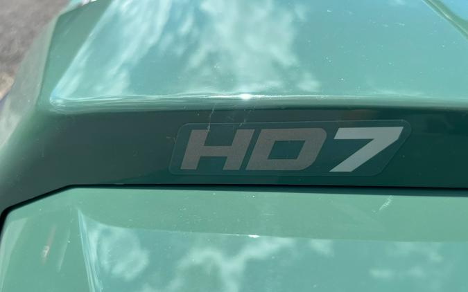 2026 Can-Am Defender HD7