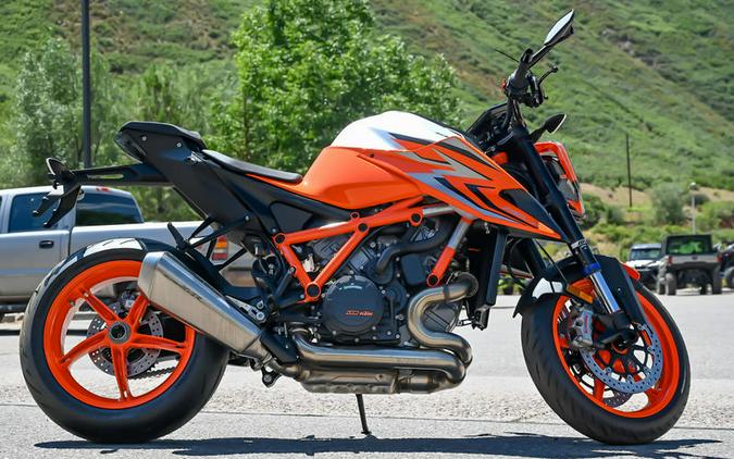 2022 KTM 1290 Super Duke R EVO