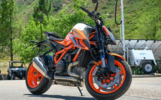 2022 KTM 1290 Super Duke R EVO