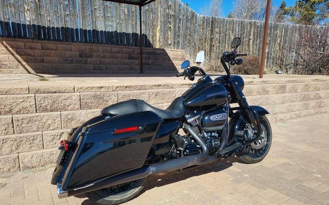 2017 Harley-Davidson Road King Special Vivid Black