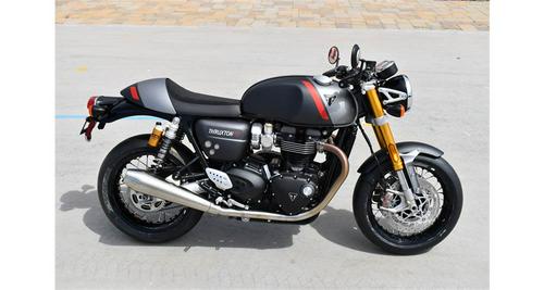 2020 Triumph Thruxton RS Review (17 Fast Facts)