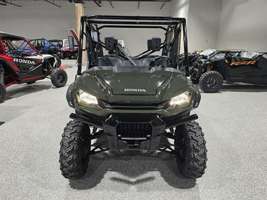 2024 Honda Pioneer 1000-6 Deluxe Crew