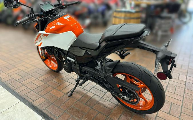 2024 KTM 250 DUKE