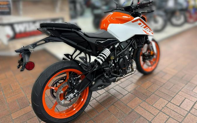 2024 KTM 250 DUKE