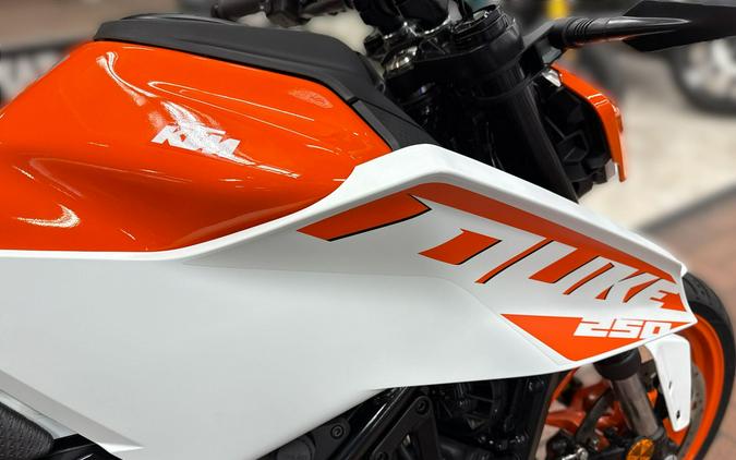 2024 KTM 250 DUKE