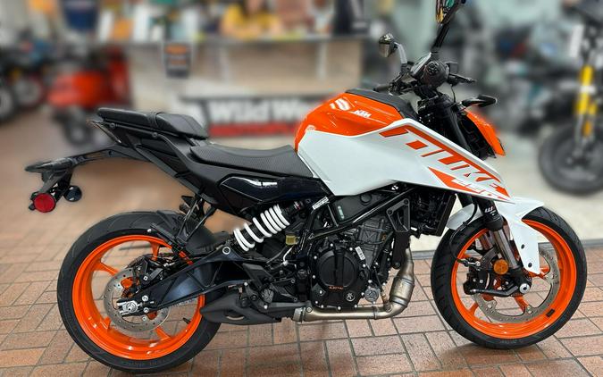 2024 KTM 250 DUKE