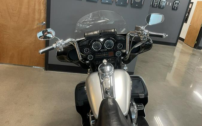 2003 Harley-Davidson® Electra Glide® Ultra Classic® 105th Anniversary Crystal Copper & Black Diamond