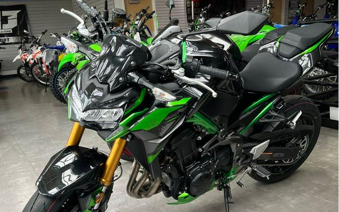 2024 Kawasaki Z900 SE ABS