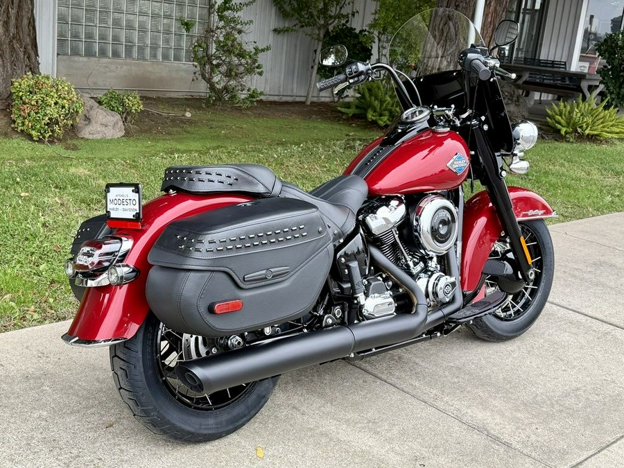 2026 Harley-Davidson® FLHC - Heritage Classic